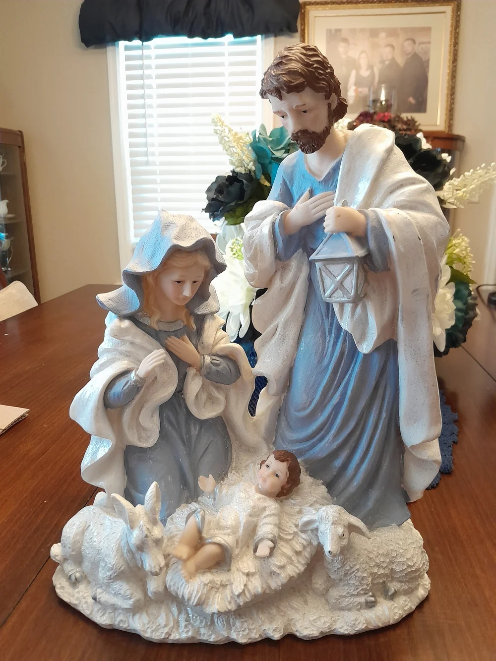 Classic Blue and White Nativity Figurine - Home Holiday 15 In